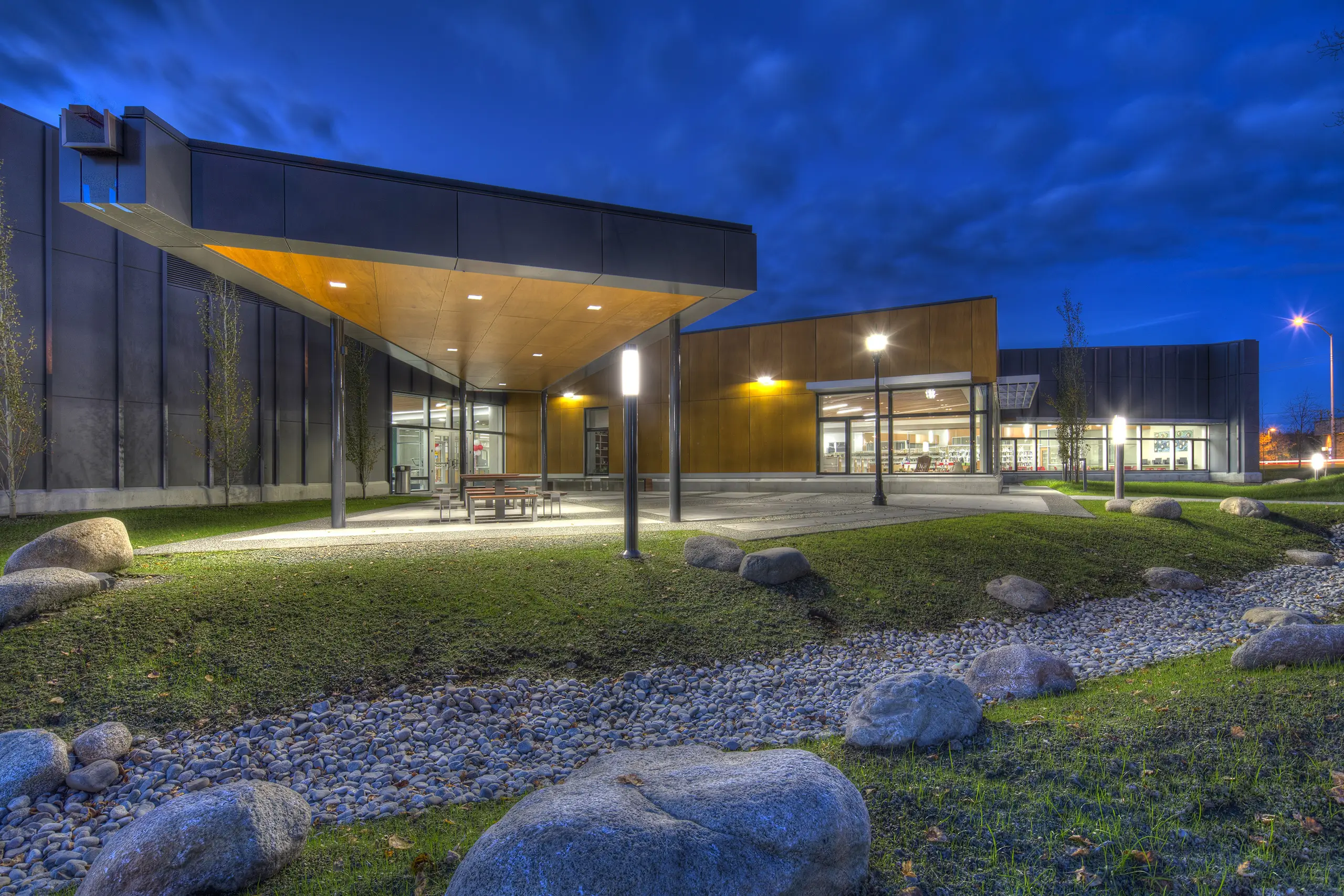 Bright lighting in outdoor patio at library